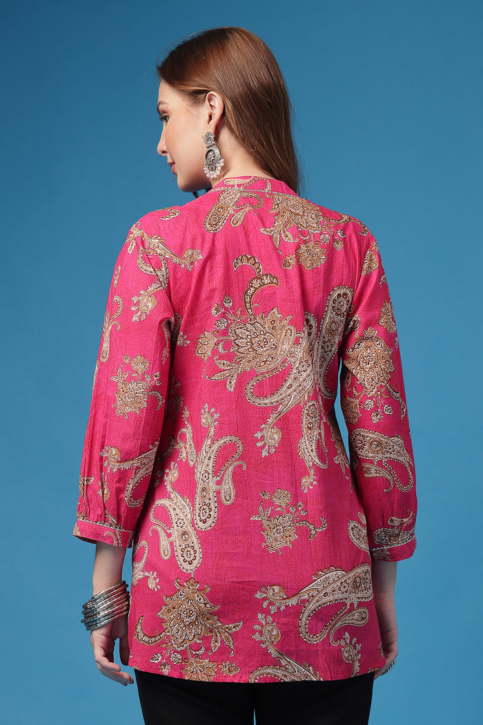 Fuchsia Feeding Top; zipless access ensures simple and quick nursing.