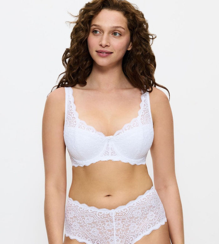 WHITE AMOURETTE WIRED PADDED BRA