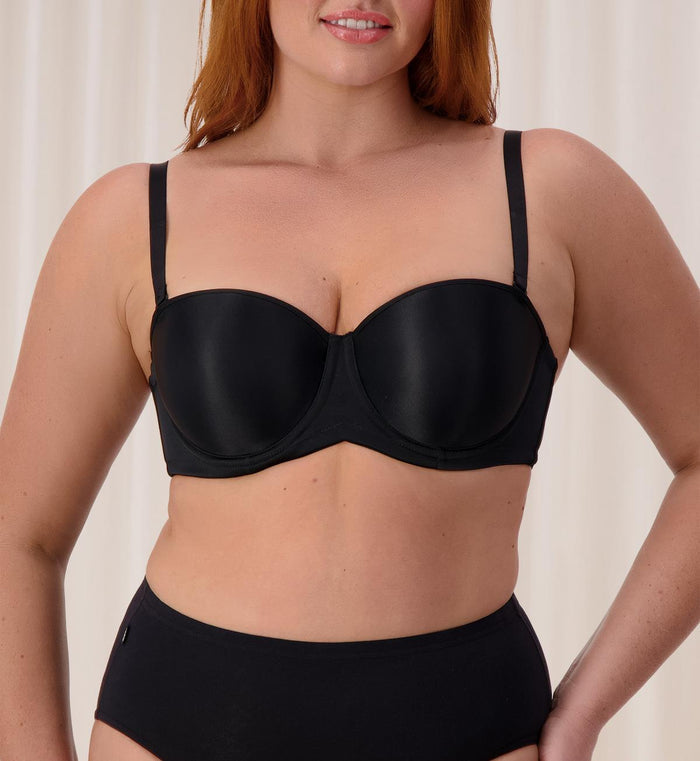 BLACK TRIUMPH BEAUTIFUL SILHOUETTE STRAPLESS BRA