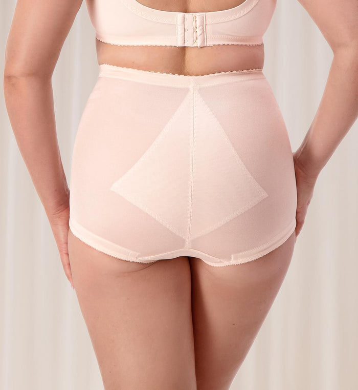IVORY TRIUMPH BELFORM SHAPEWEAR BRIEF