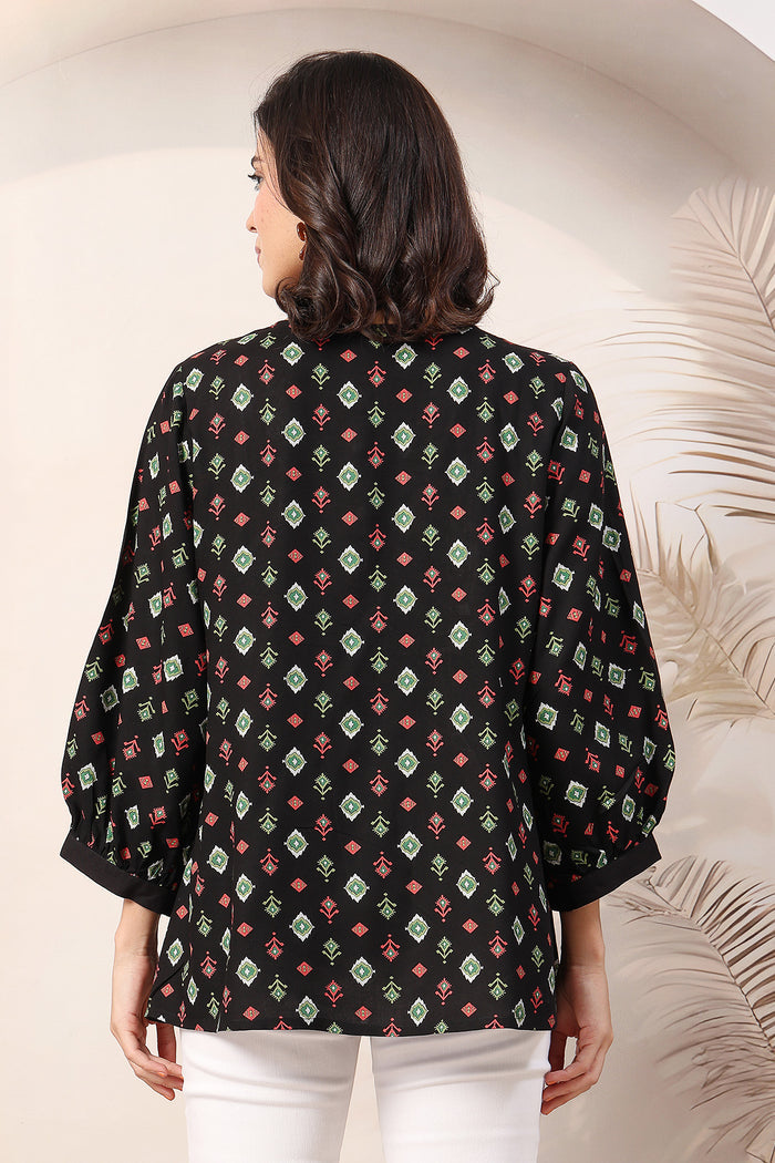 Bloom and Ease Top sleeves; sleeves offer comfort and coverage.