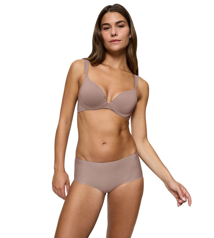 BEIGE TRIUMPH BODY MAKE UP ILLUSION SMOOTH SHORT