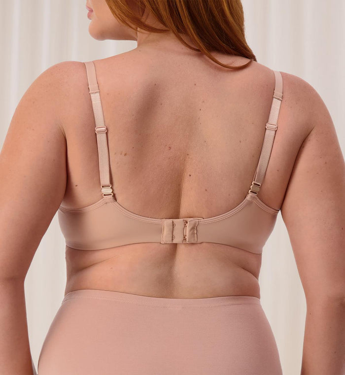 BEIGE TRIUMPH BODY MAKE-UP SMOOTH T-SHIRT BRA