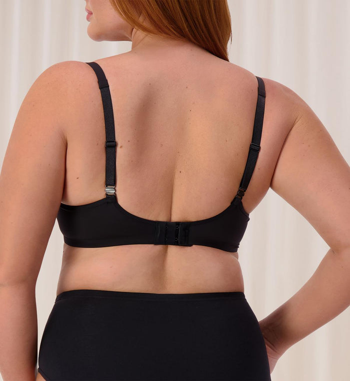 BLACK TRIUMPH BODY MAKE-UP SMOOTH T-SHIRT BRA