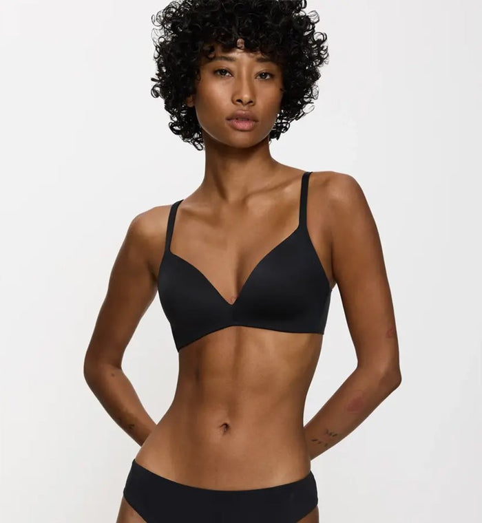 BLACK TRIUMPH BODY MAKE-UP SOFT TOUCH WIREFREE BRA