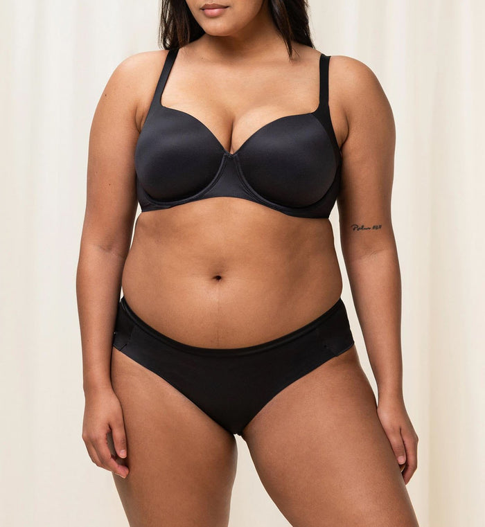 BLACK TRIUMPH BODY MAKE-UP SOFT TOUCH