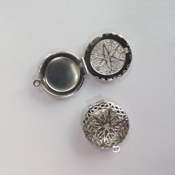 Chain: Silver Plated 18in.