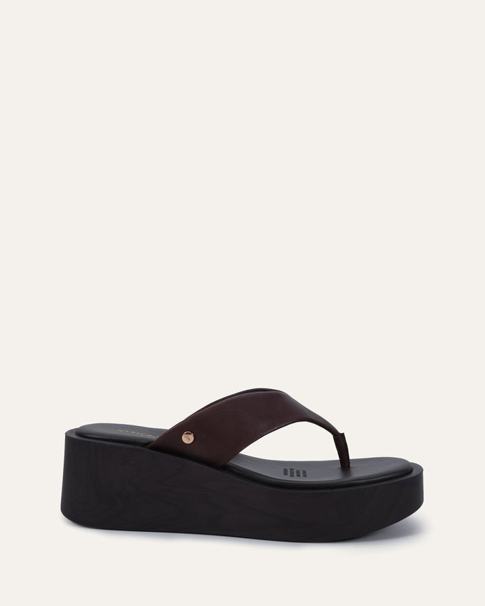 CHANCE MID WEDGE SANDALS CHOCOLATE LEATHER