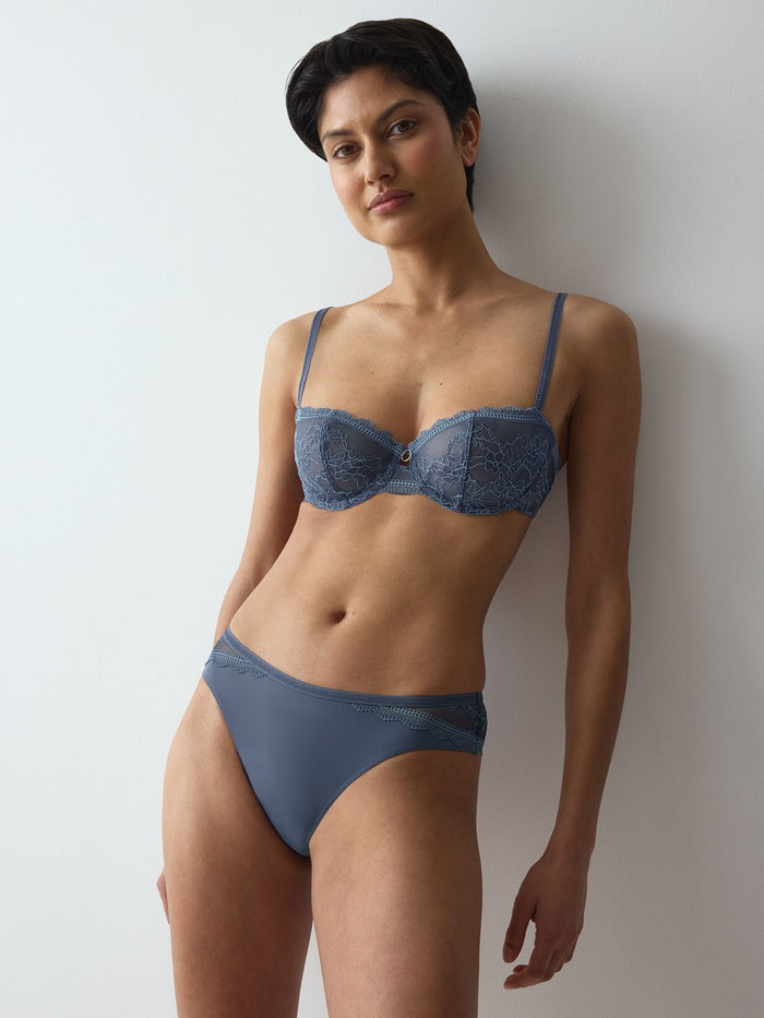 GREY TRIUMPH COMFORT ALLURE BRAZILIAN BRIEF