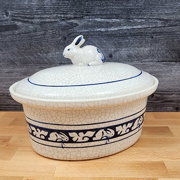 Dedham Pottery Rabbit Oval Covered Vegetable Casserole Dish By Pottery Shed