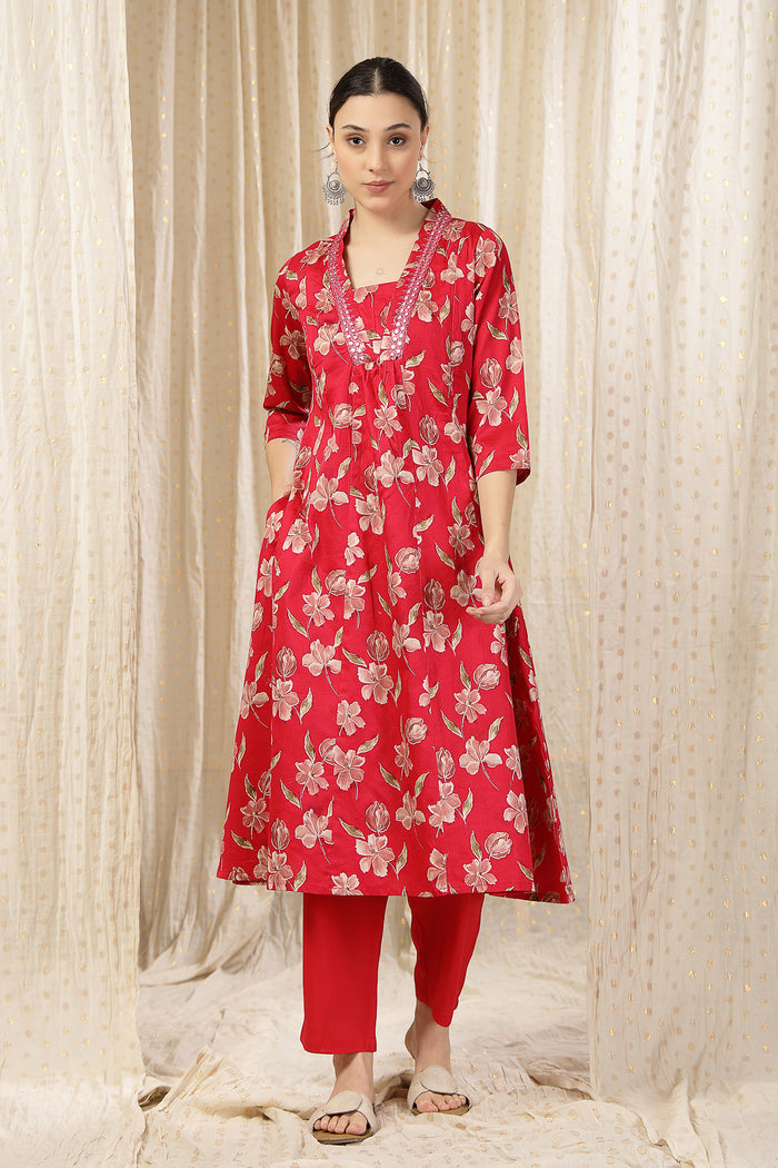 Embroidered Floral Foil Rayon Kurta Set: Convenient Feeding for easy nursing, featuring a Relaxed Maternity silhouette.