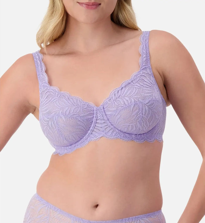 PURPLE TRIUMPH ESSENTIAL LACE BALCONETTE BRA