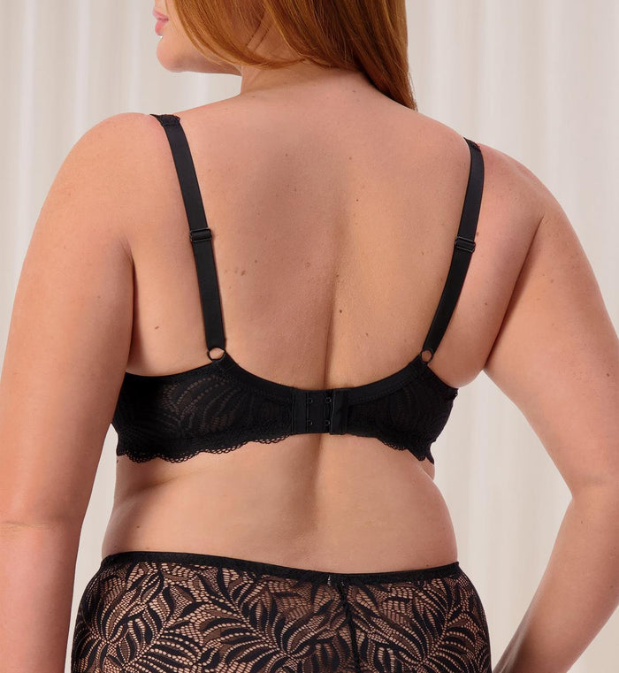 BLACK TRIUMPH ESSENTIAL LACE BALCONETTE BRA