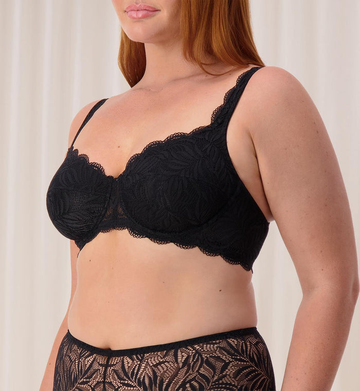 BLACK TRIUMPH ESSENTIAL LACE BALCONETTE BRA