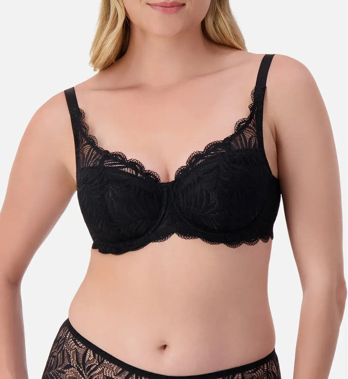 BLACK TRIUMPH ESSENTIAL LACE BALCONETTE PADDED BRA