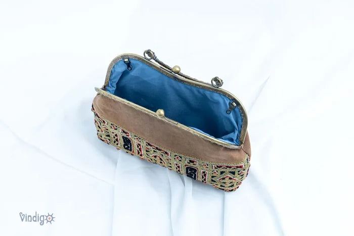 Vindigo vintage H'mong embroidery handbag open top showing cotton lining