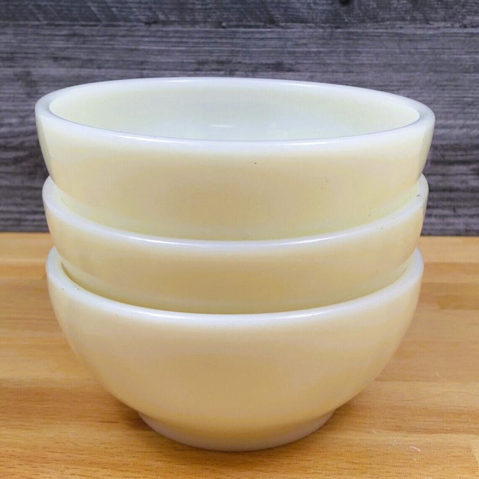 Fire King Anchor Hocking Set of 3 Chili Cereal Bowls Ivory USA