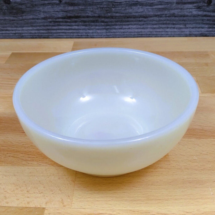 Fire King Anchor Hocking Set of 3 Chili Cereal Bowls Ivory USA