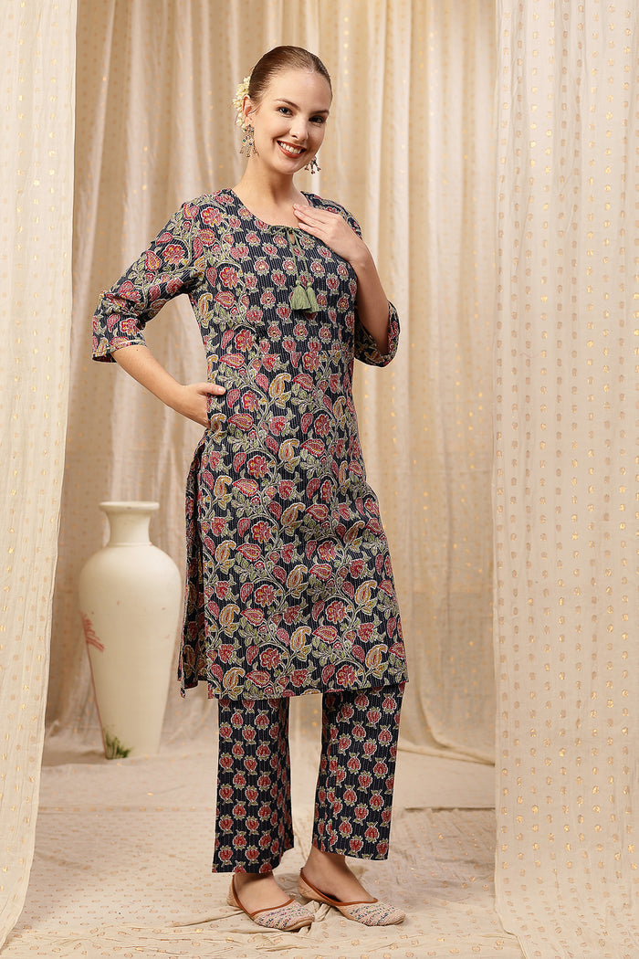 High-quality image of the Cotton texture and finish of the Floral Zip Cotton Kurta Set.