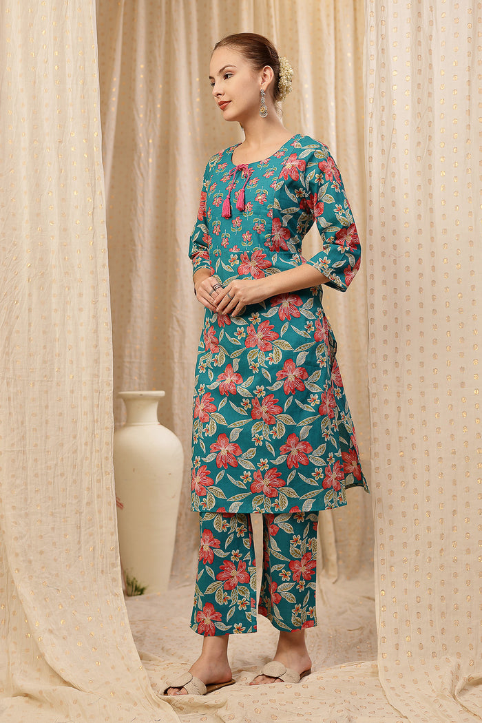 High-quality image of the Cotton texture and finish of the Floral Zip Cotton Kurta Set.