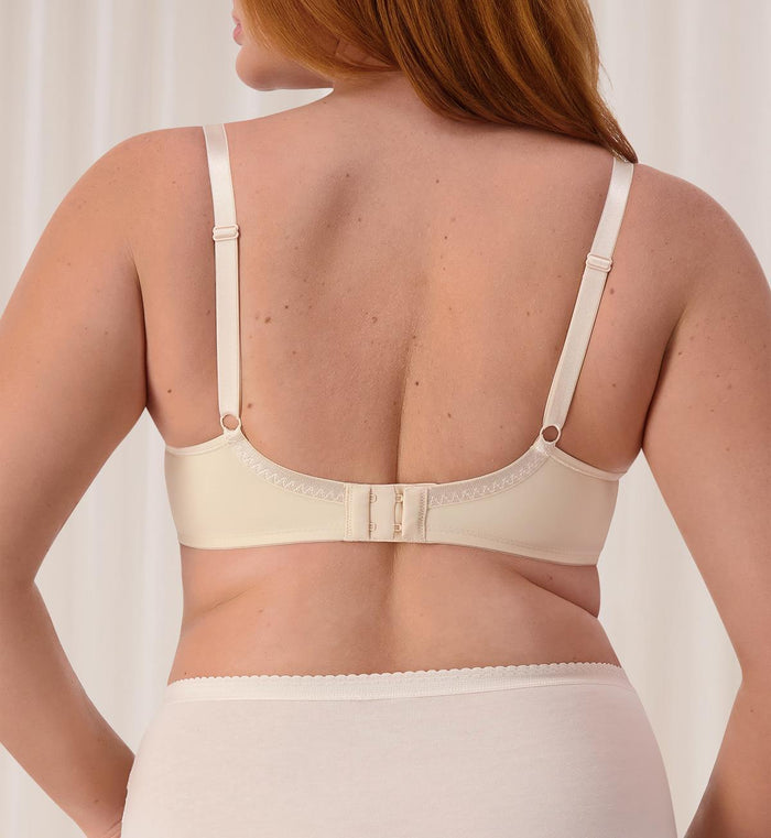 BEIGE TRIUMPH GORGEOUS LUXURY T-SHIRT BRA