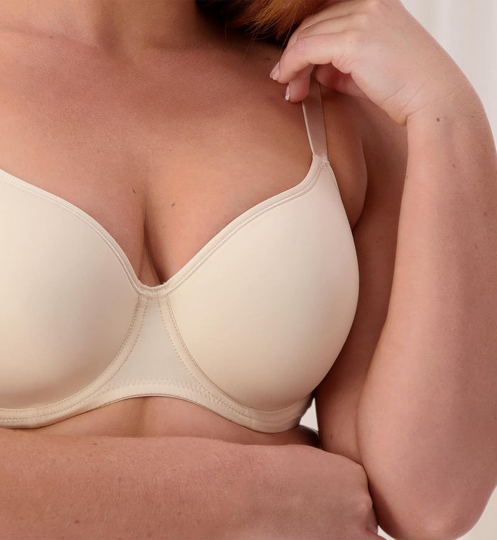 BEIGE TRIUMPH GORGEOUS LUXURY T-SHIRT BRA