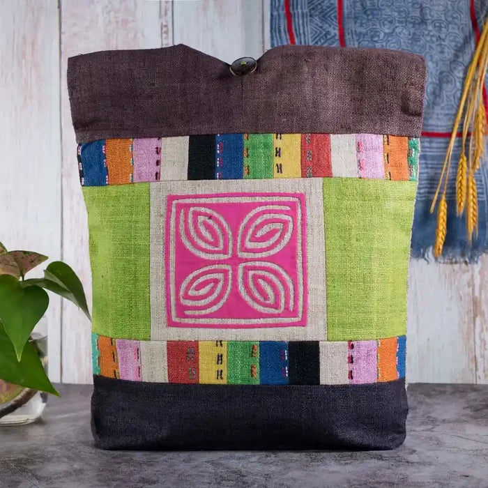 Vindigo shoulder bag brown hemp with pink spiral patch front view