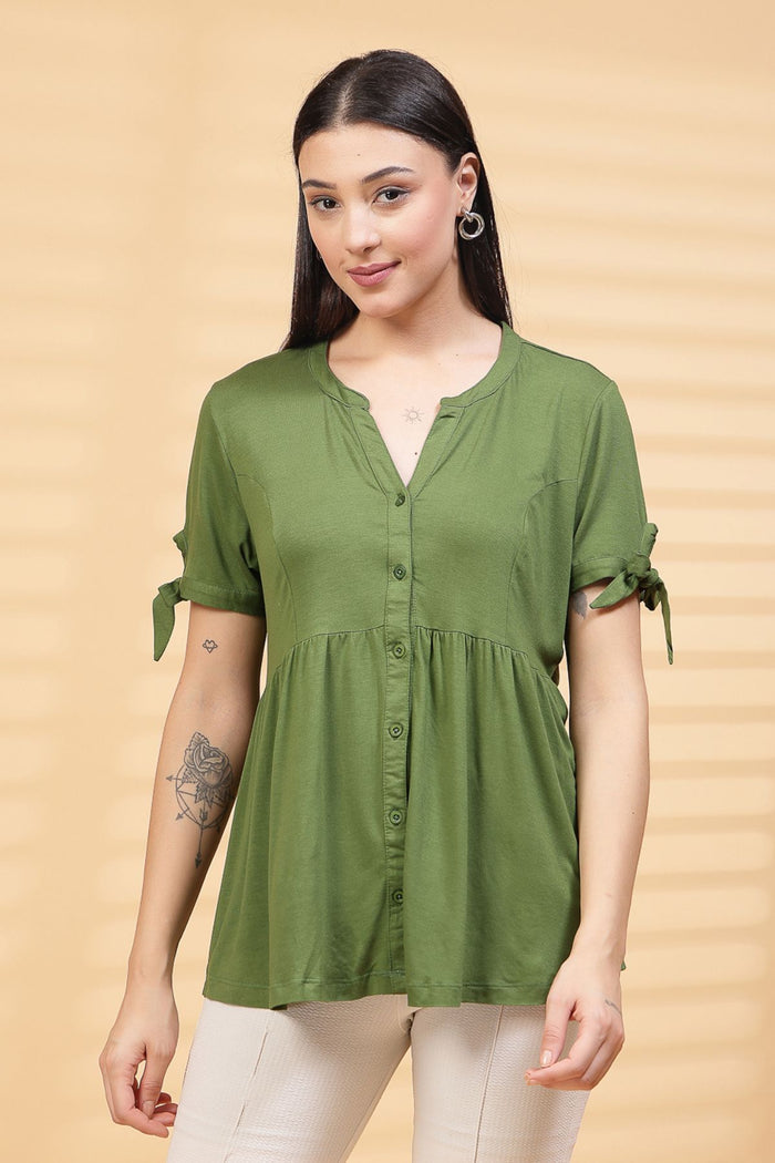 Green Solid fabric; breathable fabric provides comfort in warm weather.