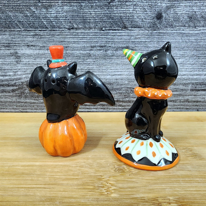 Halloween Salt Pepper Set Pumpkin Jack-o-Lantern Black Cat Bat Ceramic Blue Sky
