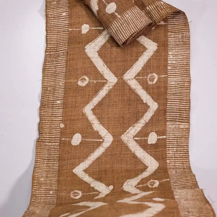 Vindigo brown tribal zigzag fabric roll narrow top-down view
