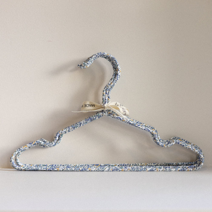 Hangers Blue Flowers - Set of 5