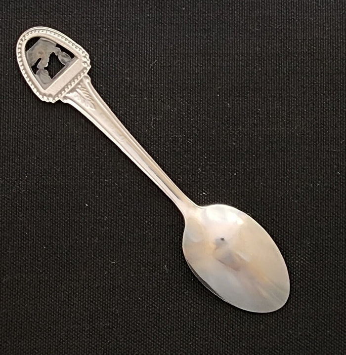 Hawaii Honolulu State Collectible Travel Souvenir Spoon 4.5" Engraved Islands
