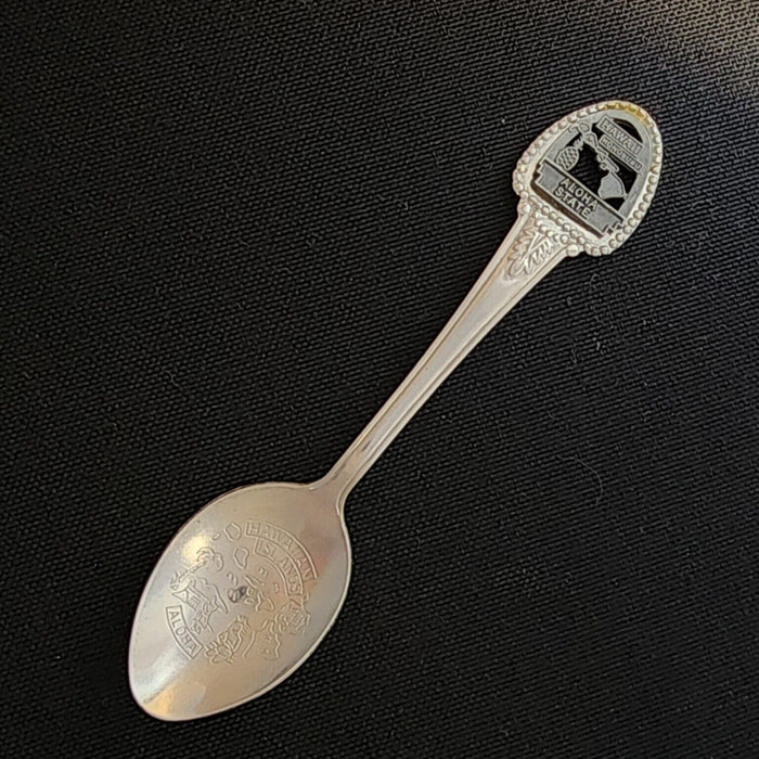 Hawaii Honolulu State Collectible Travel Souvenir Spoon 4.5" Engraved Islands