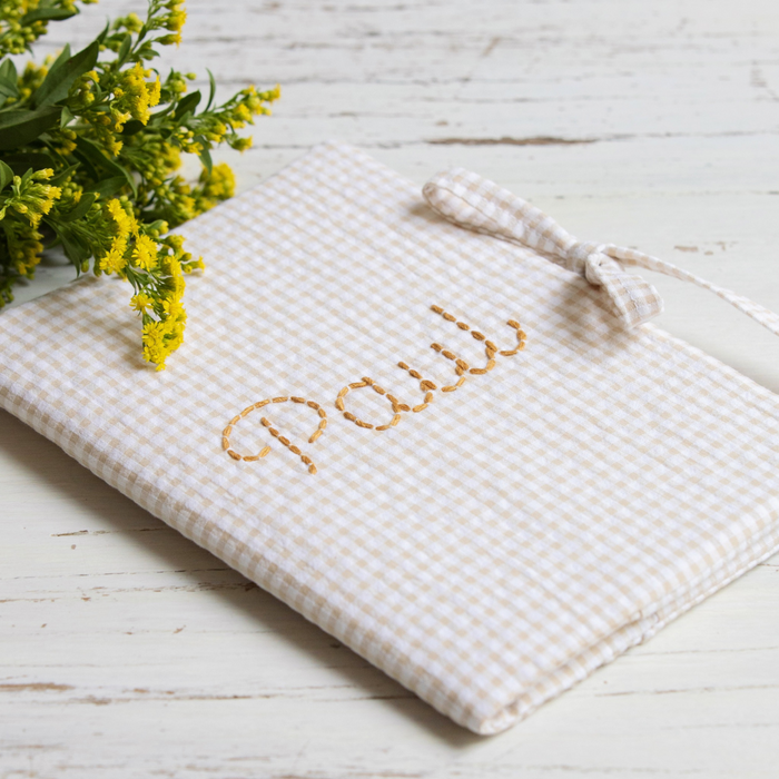 Health book cover - Vichy Beige