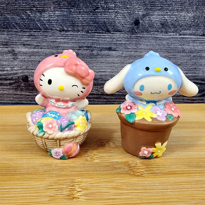 Hello Kitty & Cinnamoroll Planter Salt Pepper Set Collectible Ceramic Blue Sky