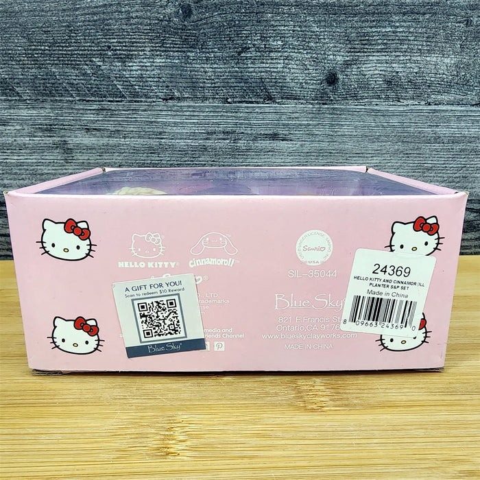 Hello Kitty & Cinnamoroll Planter Salt Pepper Set Collectible Ceramic Blue Sky