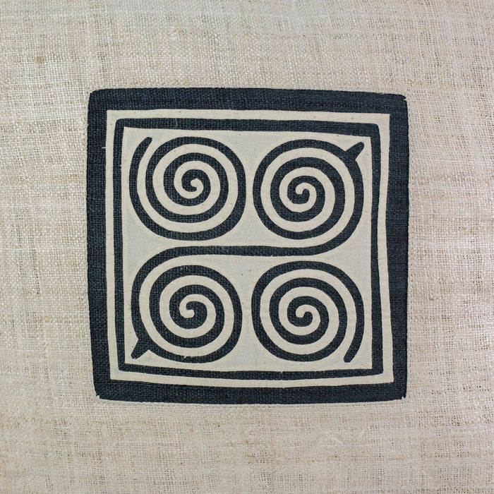 Hemp cushion cover, beige hemp, appliqué patch