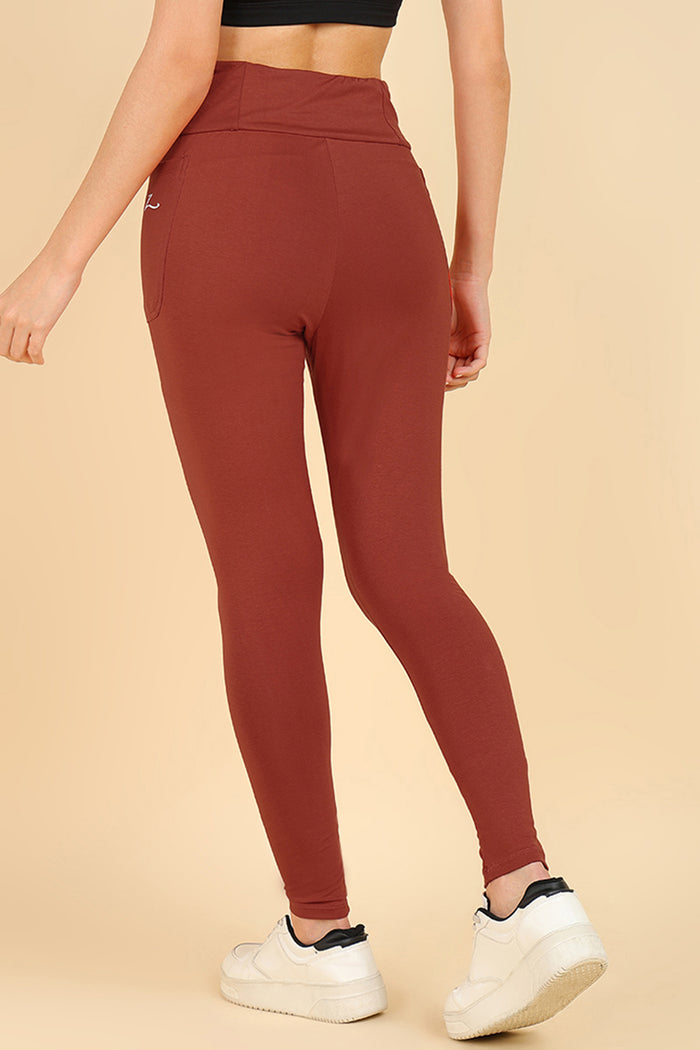 Full length is suitable for casual or dress wear.