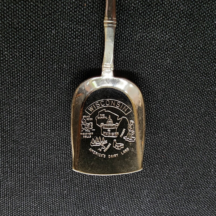 House on the Rock Wisconsin Collectible Travel Souvenir Spoon Deer Shelter Rock