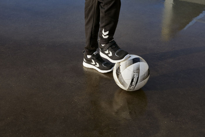 Hummel Kids Waterproof Trainers|X-Light 2.0 Tex|Black