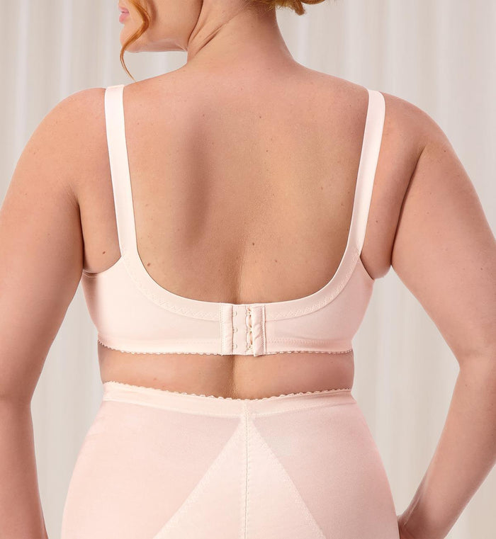 BEIGE TRIUMPH KISS OF COTTON WIREFREE BRA