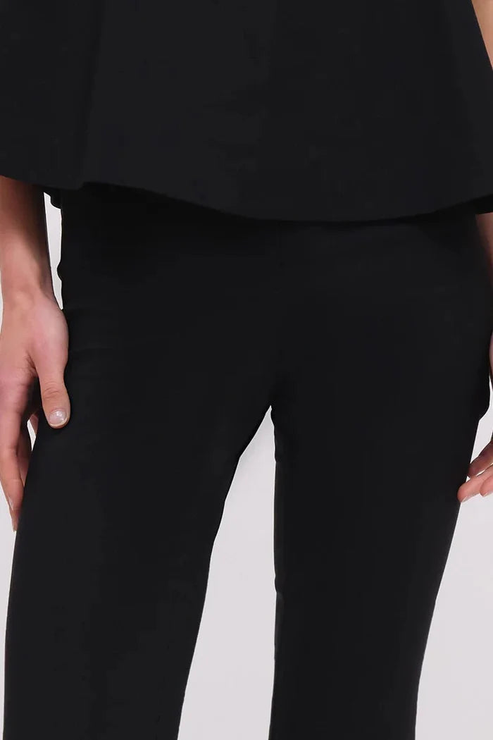 Lulu Stretch Capri Pant - SODA Fashion Haus