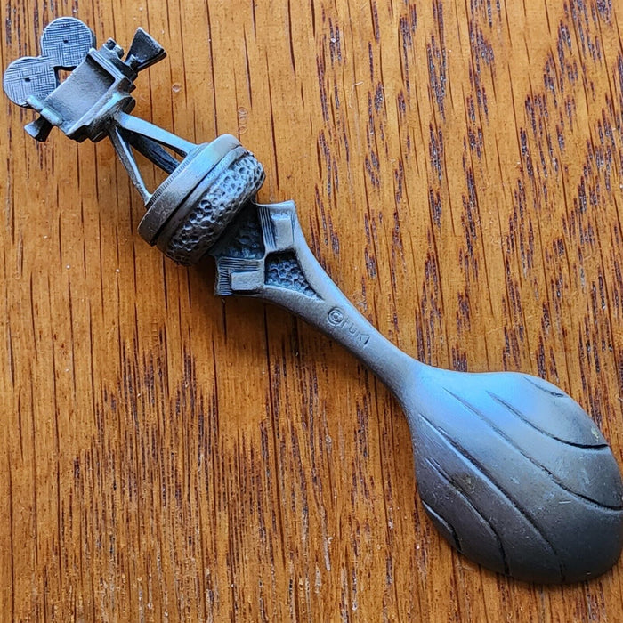 Mann's Chinese Theater Los Angeles Collectible Travel Souvenir Spoon 3" Pewter