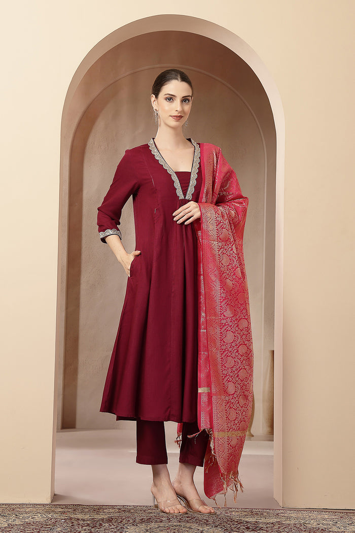 Maternity Concealed Zip Feeding Kurta Set with Dupatta - Maroon