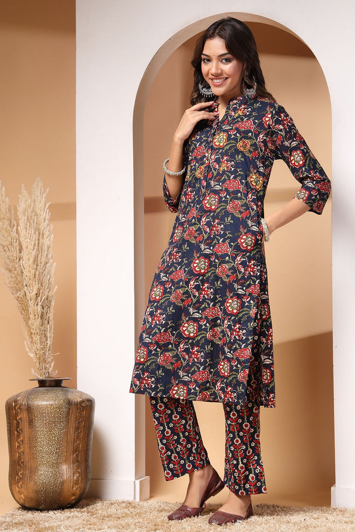 Close-up of the Midnight Bloom And pattern and soft Cotton fabric texture.