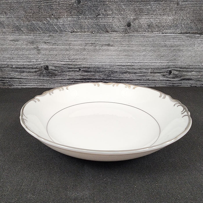 Mikasa Marlboro Set 2 Soup Coupes Verge Scalloped Platinum Border White Bowl