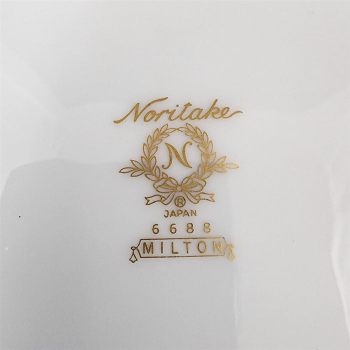 Milton by Noritake Dinner Plate 10 1/2" Red Triangles with Gold Trim Dishware