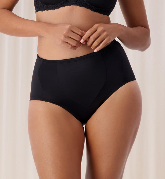 BLACK TRIUMPH MINIMISER HIPS PANTY