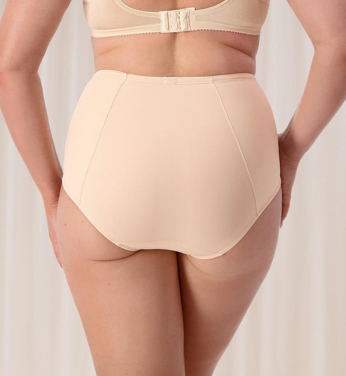 GREY TRIUMPH MINIMISER HIPS PANTY