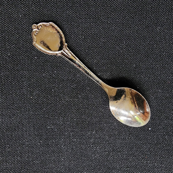 Mystic Seaport Connecticut Collectible Souvenir Spoon 3.5 in (9cm)